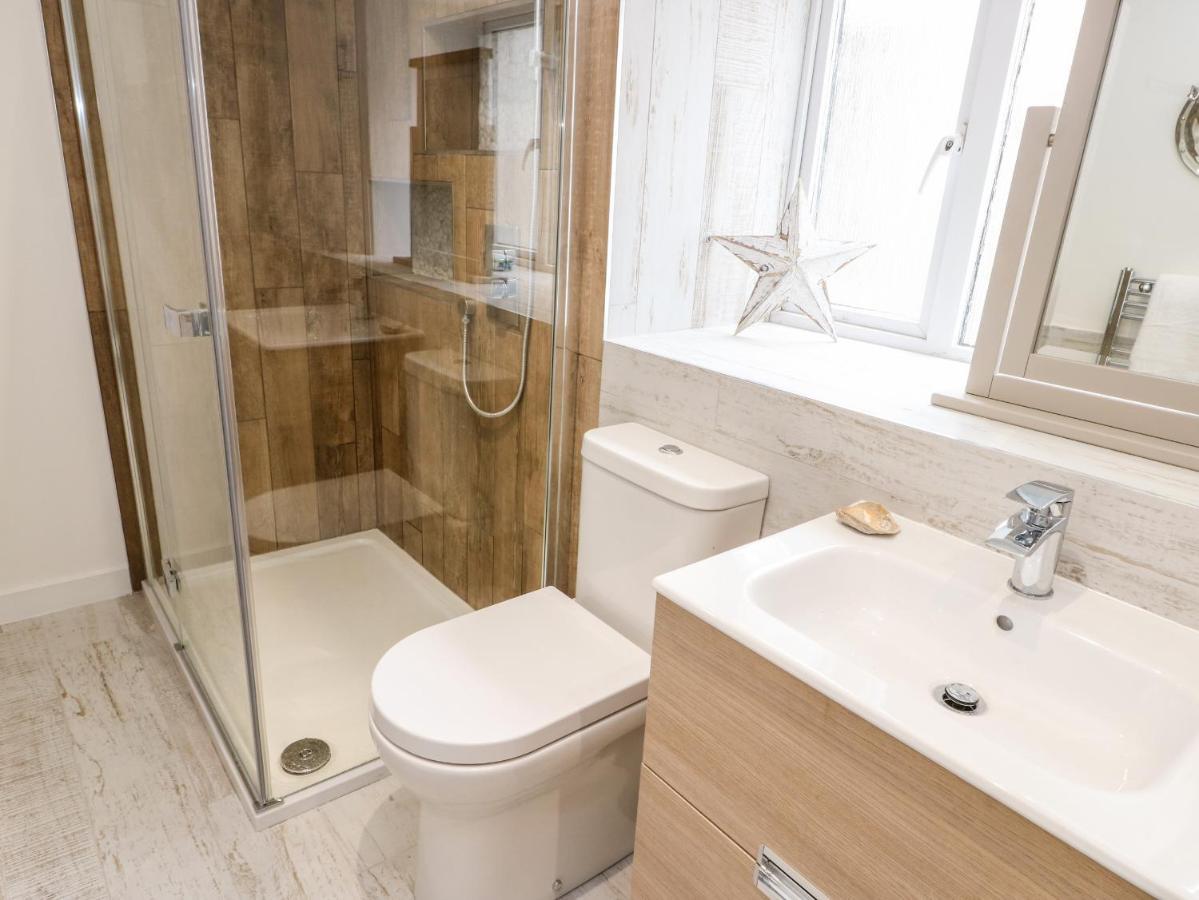 Appartement A Mor à Llanfairpwllgwyngyll Extérieur photo