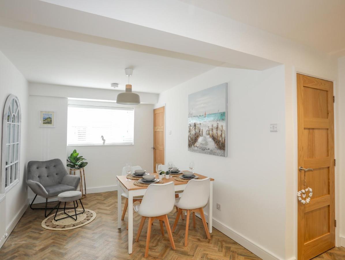 Appartement A Mor à Llanfairpwllgwyngyll Extérieur photo