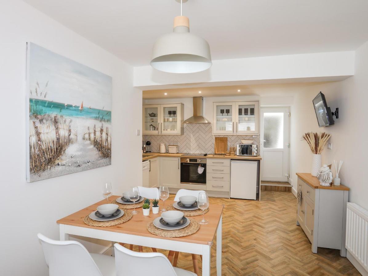 Appartement A Mor à Llanfairpwllgwyngyll Extérieur photo